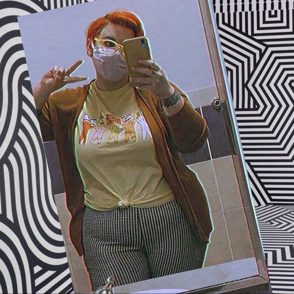 Meet your Posher, Emi - Picture 4 of 7